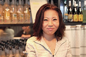 横須賀 スナック ムーン