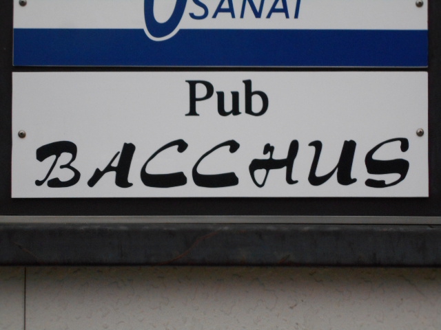BACCHUS バッカス