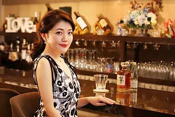 弘前 ラウンジ 蘭々