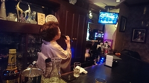 新宿 歌舞伎町 スナック たかはし