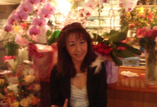 カラオケパブ 華織