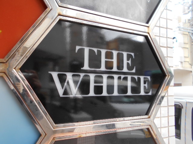 那覇 THE WHITE