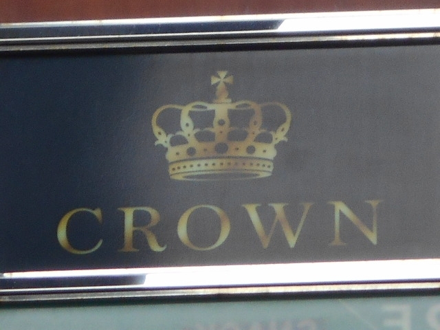 那覇 クラウン CROWN