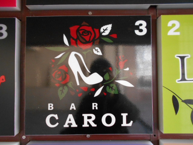 BAR CAROL