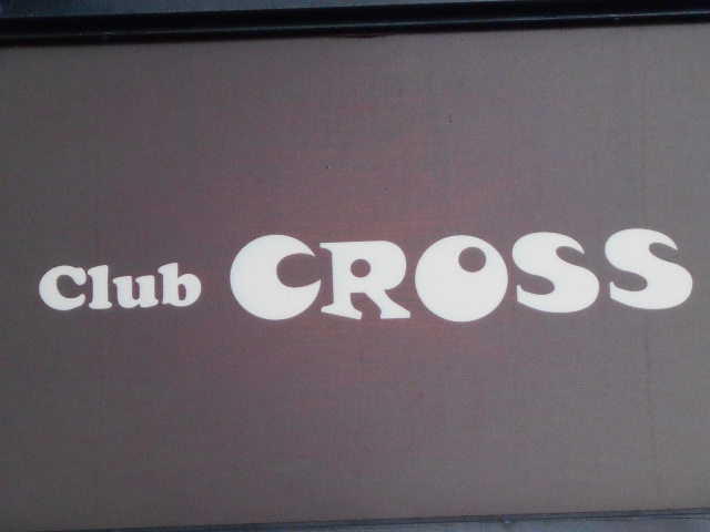 Club CROSS