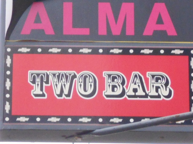 那覇 TWO BAR