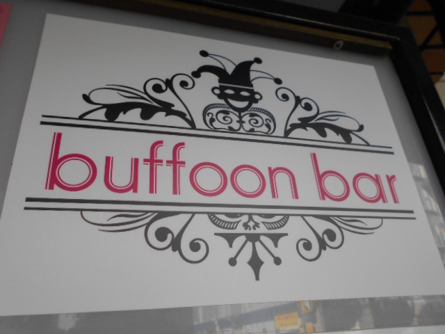 buffoon  bar 