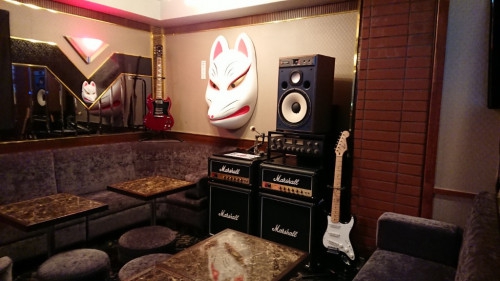 新宿 歌舞伎町 ロック&メタルバー FOXGOD