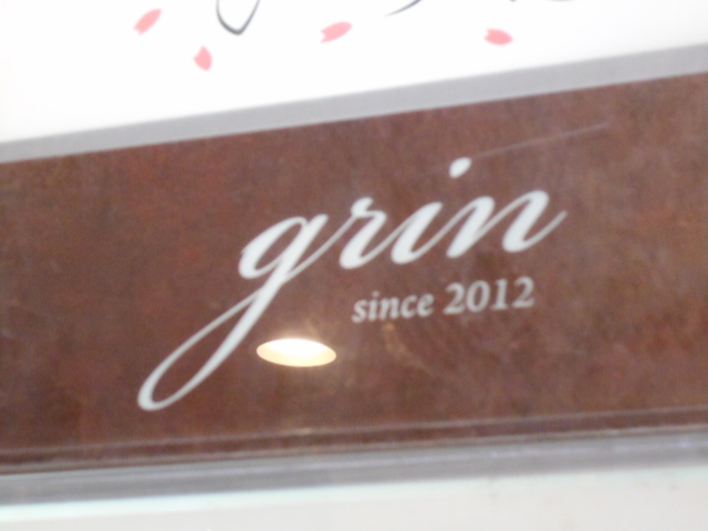 grin