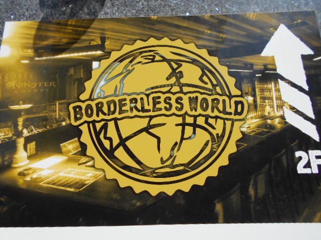 BORDERLESS WORLD ボーダレス ワールド