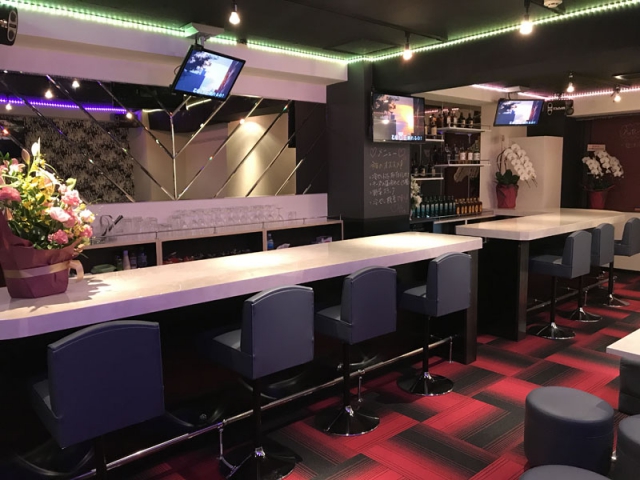 カラオケバー Enjoy Bar