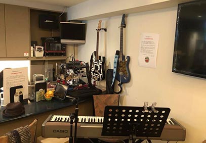 MUSIC BAR すいか