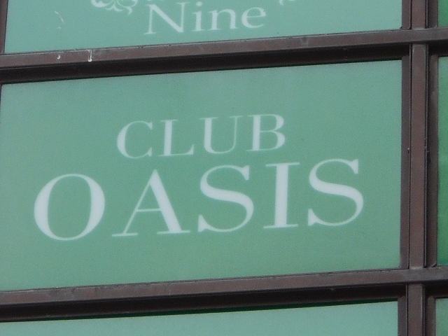 CLUB OASIS