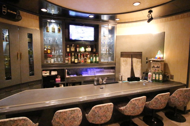 青森 バー アレグロ BAR allegro (カラオケ有)