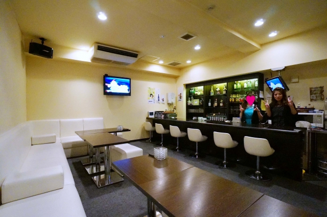 Bar Lapan（ラパン） 