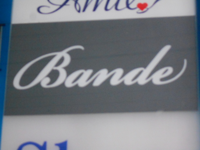 なんば Bande