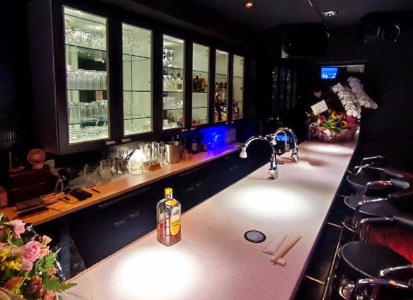 三鷹 カラオケスナック YAYA