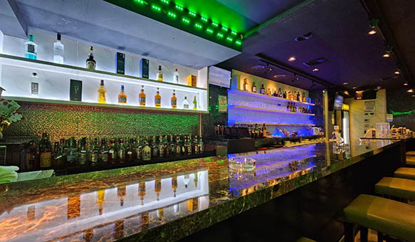 新宿 大久保 カラオケバー ピエロ (삐에로)