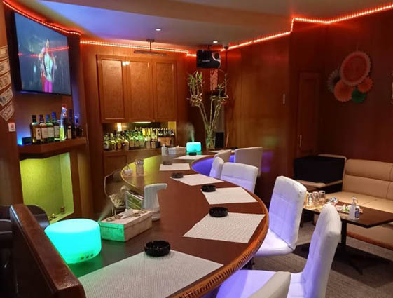 岡山 フィリピンスナック  M O N I K A