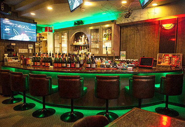 カラオケバー 新宿クラス