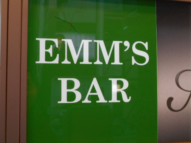 EMM'S BAR