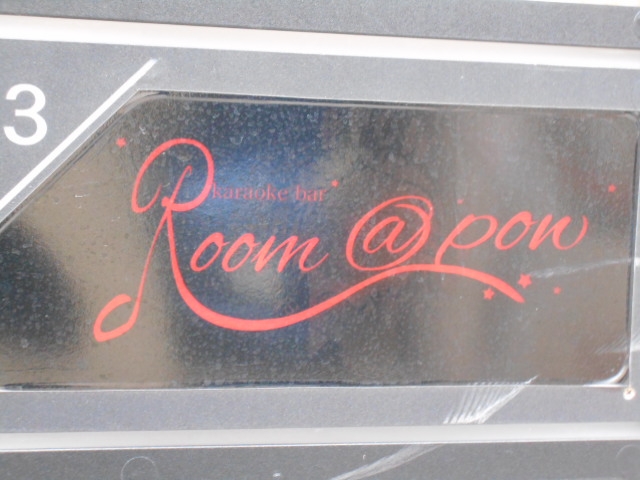 那覇 カラオケ&ダーツバー Room@POW