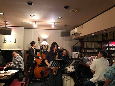 ジャズライブハウス Blue•J