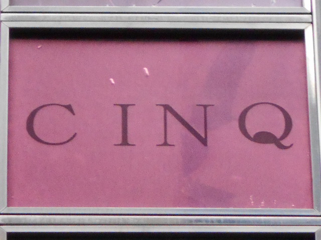 CINQ