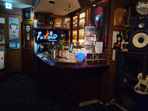 新宿 歌舞伎町 ロック&メタルバー FOXGOD