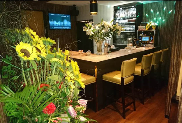 赤坂 カラオケラウンジバー RAS ラス