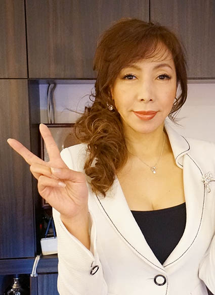 彩乃ママ